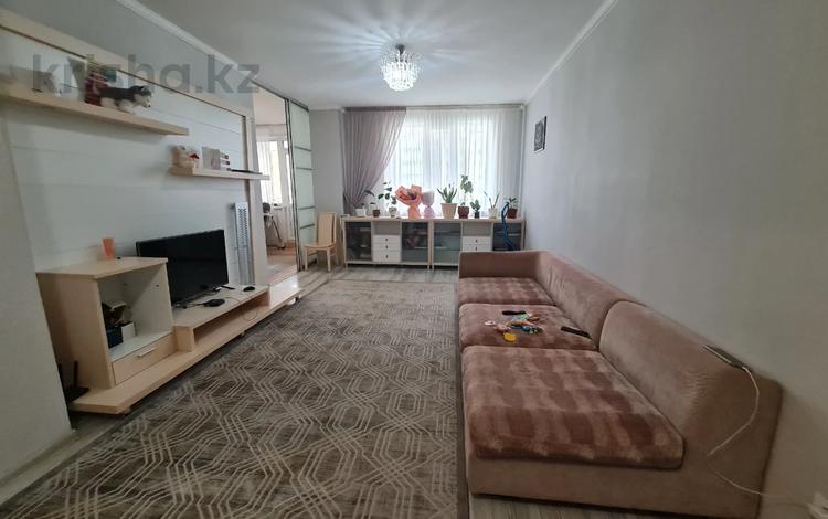 3-комнатная квартира, 90 м², 5/16 этаж помесячно, Абая 8