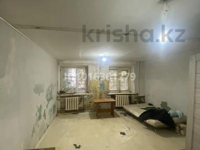1-комнатная квартира · 26.6 м² · 1/5 этаж, Хиуаз доспанова 58 — Возле 17 школы за 7.2 млн ₸ в Уральске, мкр Школьник