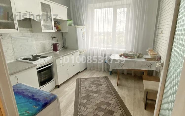 2-комнатная квартира · 45 м² · 9/9 этаж, Кабанбай батыра 166 за 200 000 ₸ в Семее — фото 2