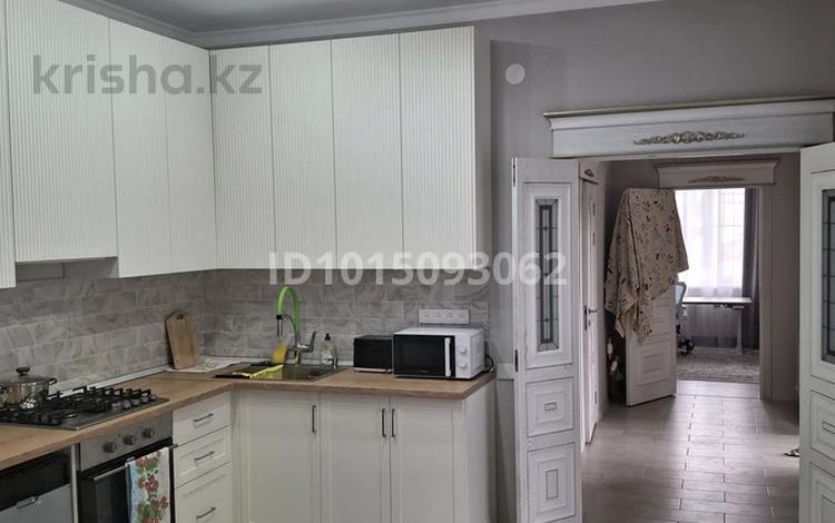 Отдельный дом · 3 комнаты · 105 м² · 5 сот., Аблай хана 69 — Мост на тектурмас,санаторий. за 50 млн ₸ в Таразе — фото 2