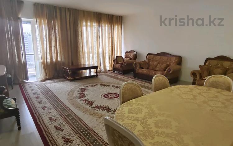 3-бөлмелі пәтер · 140 м² · 17/20 қабат, Снегина 32/1, бағасы: 650 000 ₸ в Алматы, Медеуский р-н — фото 19