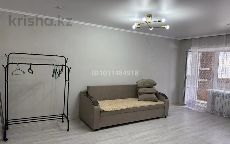 1-комнатная квартира · 35 м² · 2/5 этаж, Майкудук, Магнитогорская 47 — Ласточка кафе за 120 000 ₸ в Караганде, Алихана Бокейханова р-н — фото 2