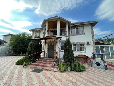 Отдельный дом • 5 комнат • 450 м² • 14 сот., мкр Таусамалы за 175 млн 〒 в Алматы, Наурызбайский р-н