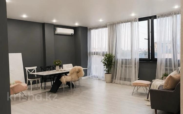 5-комнатная квартира · 250 м² · 1/11 этаж, Муратбаева за 1.7 млн ₸ в Алматы, Алмалинский р-н — фото 2