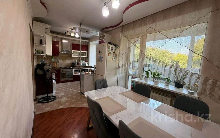 3-комнатная квартира · 73 м² · 3/4 этаж, Интернациональная за 25.4 млн ₸ в Петропавловске — фото 2