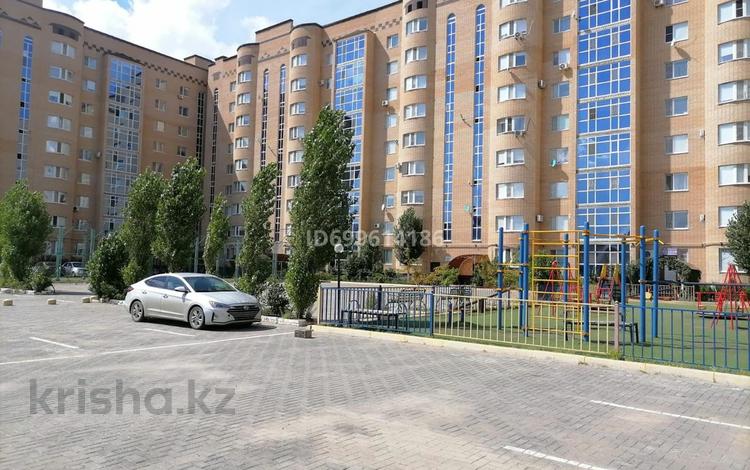 2-комнатная квартира · 68 м² · 5/9 этаж, мкр. Алтын орда, Ораз Татеулы за 250 000 ₸ в Актобе — фото 2