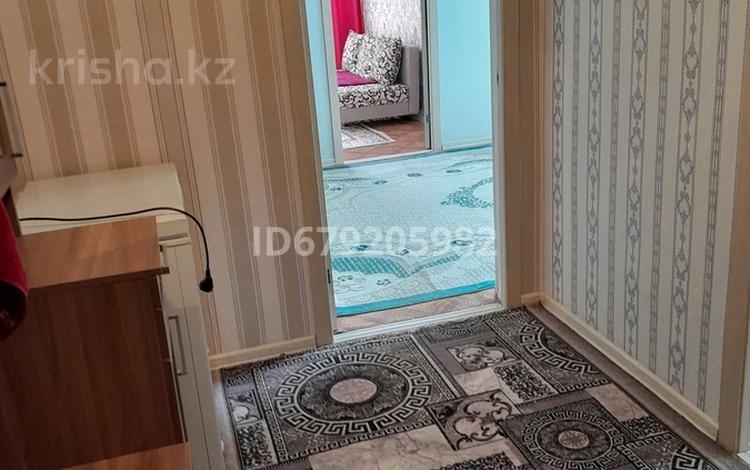 4 комнаты · 61.7 м² · 1 этаж, Нефтяников 23 — Гостелло за 30 000 ₸ в Актобе, мкр Гормолзавод — фото 2