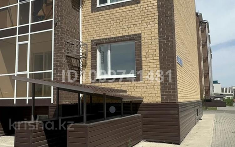 Свободное назначение, офисы, образование, кабинеты и рабочие места, студии · 40 м² за 300 000 ₸ в Астане, Нура р-н — фото 11