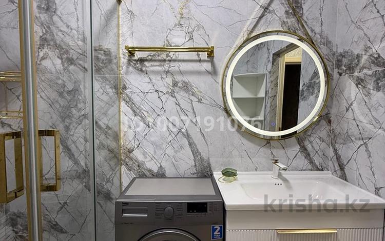 1-комнатная квартира · 45 м² · 2/9 этаж, мкр Нурсая, Абулхайыр хана 51а — Аэропорт, ЦОН, Бином школа за 250 000 ₸ в Атырау — фото 3