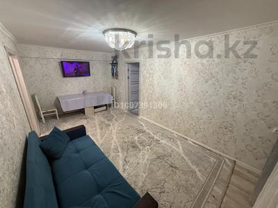 3-комнатная квартира · 54 м² · 2/9 этаж, проспект Металлургов — Супермаркет Гастроном 55 за 11.3 млн ₸ в Темиртау