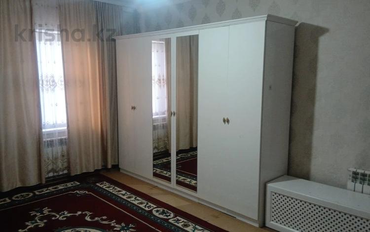 1-комнатная квартира · 38 м² · 2/5 этаж, мкр Верхний Отырар 42 за 120 000 ₸ в Шымкенте, Туран р-н — фото 2