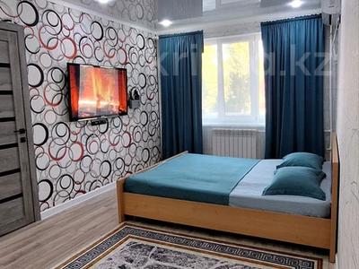 2-комнатная квартира · 45 м² · 2/5 этаж, Азаттык 127 — Над Шалкымой за 10 000 〒 в Атырау, мкр Жилгородок