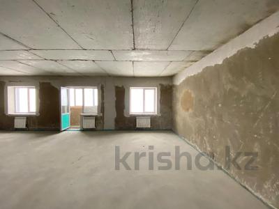 3-комнатная квартира · 91.7 м² · 10/10 этаж, Есенберлина 46 за 29.9 млн ₸ в Усть-Каменогорске