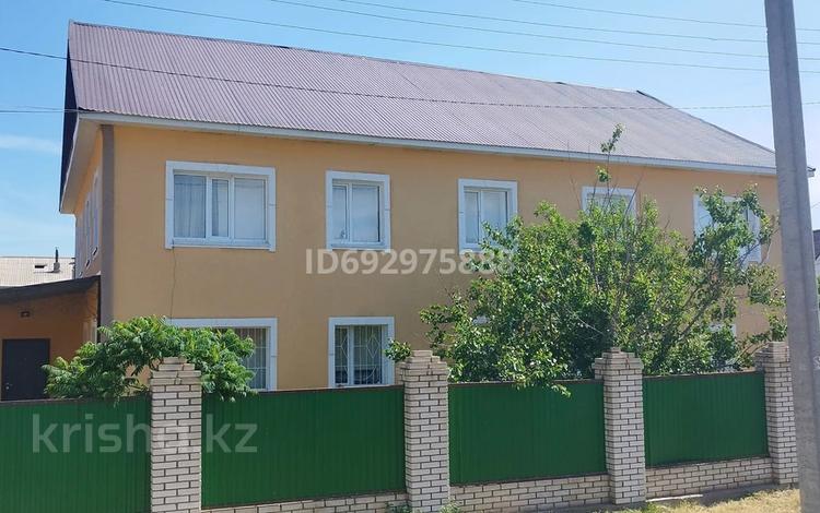 Отдельный дом · 8 комнат · 380 м², мкр Жана Орда, Қарашығанақ 33 за 800 000 〒 в Уральске — фото 8