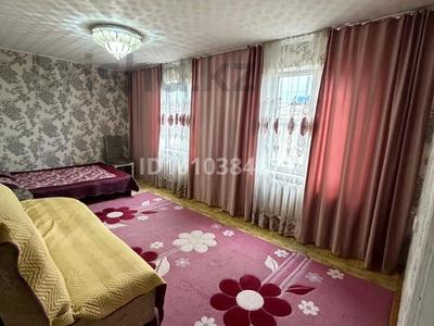 3-комнатная квартира · 62 м² · 5/5 этаж, Самал 42 — Тоймарт супермаркет за 12 000 〒 в Талдыкоргане, мкр Самал