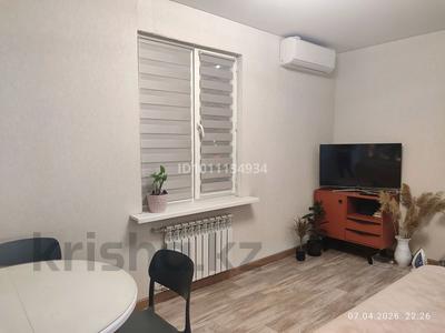 3-бөлмелі пәтер · 58 м² · 2/2 қабат, Сейфуллина 292/27 — Акпаева, бағасы: 35 млн ₸ в Алматы, Жетысуский р-н