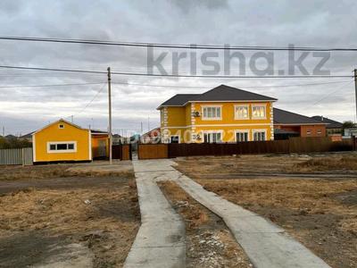 Продажа домов и дачи в Атырауской обл.: Часть дома · 4 комнаты · 268 м² · 10 сот., мкр Ракуша, Хасанова 3 за 48 млн 〒 Часть дома · 4 комнаты · 268 м² · 10 сот., мкр Ракуша, Хасанова 3 за 48 млн 〒 в Атырау