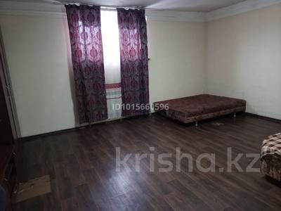 1-комнатная квартира · 40 м² · 2 этаж, мкр Аксай-4, Улугбека за 160 000 ₸ в Алматы, Ауэзовский р-н