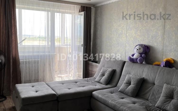2-комнатная квартира · 43.9 м² · 4/5 этаж, 2 микрорайон 28 за 8.8 млн ₸ в Абай — фото 2