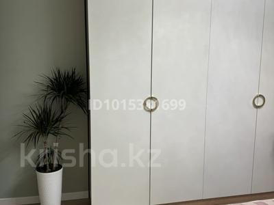 2-комнатная квартира · 53 м² · 12/17 этаж, Варламова за 55 млн ₸ в Алматы, Алмалинский р-н