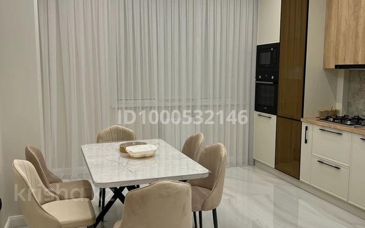 2-бөлмелі пәтер · 75 м² · 5/9 қабат, мкр Нурсая, Абулхайыр хана 74-7 — New city, бағасы: 400 000 ₸ в Атырау — фото 2
