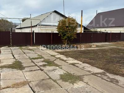 Жеке үй · 3 бөлме · 80 м² · 10 жүзд., Тарасенко 15 — Ресторан Наурыз, бағасы: 38 млн ₸ в Уральске