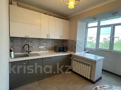 4-комнатная квартира · 90 м² · 5/5 этаж, Тулебаева 27 — Макатаева за 77 млн ₸ в Алматы, Медеуский р-н