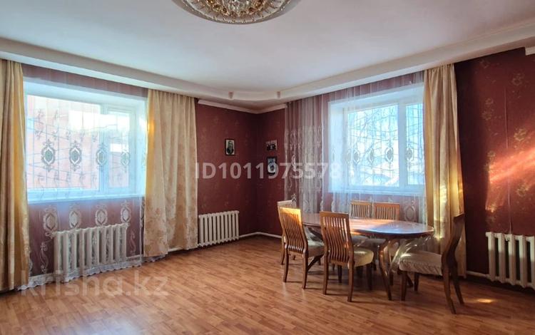 Отдельный дом · 7 комнат · 289 м² · 5 сот., Достоевского за 87 млн ₸ в Павлодаре — фото 2