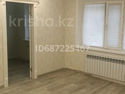 2-комнатная квартира, 46 м², 1/5 этаж, Майкудук, Майкудук, 12й микрорайон 39 за 11 млн 〒 в Караганде, Алихана Бокейханова р-н