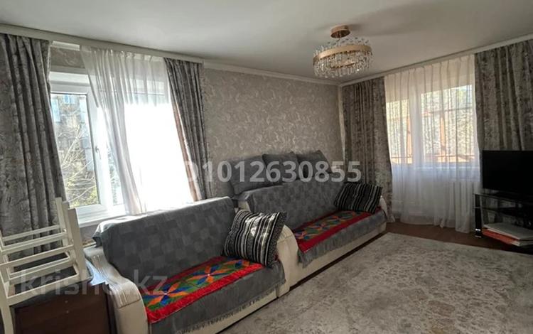 3-бөлмелі пәтер · 62.1 м² · 2/5 қабат, Майкудук, мкр Восток-1 14, бағасы: 18 млн ₸ в Караганде, Алихана Бокейханова р-н — фото 2