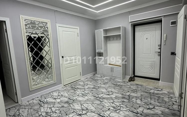 3-бөлмелі пәтер · 82.6 м² · 3/5 қабат, мкр Байтерек 42, бағасы: 29 млн ₸ в Таразе — фото 2
