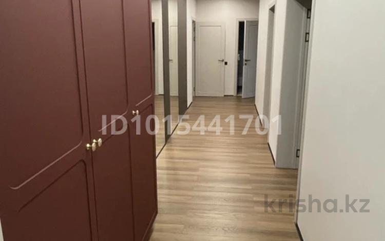 3-комнатная квартира · 92 м² · 7/9 этаж, Райымбека 219Б за 93 млн ₸ в Алматы, Жетысуский р-н — фото 2