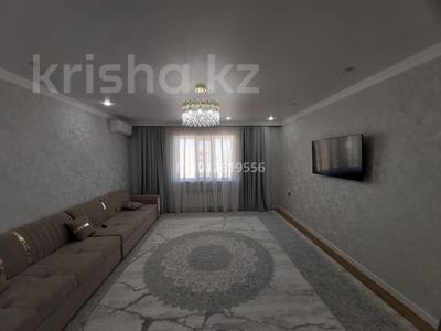 2-комнатная квартира · 80 м² · 4 этаж, 39-й мкр 12 за 15 000 ₸ в Актау