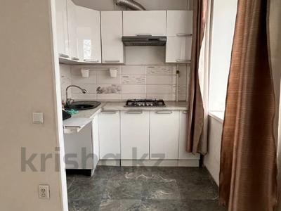 3-бөлмелі пәтер, 60 м², 3/5 қабат, Ыкылас Дукенулы 13 — богенбай батыра, бағасы: 20 млн 〒 в Астане, Сарыарка р-н