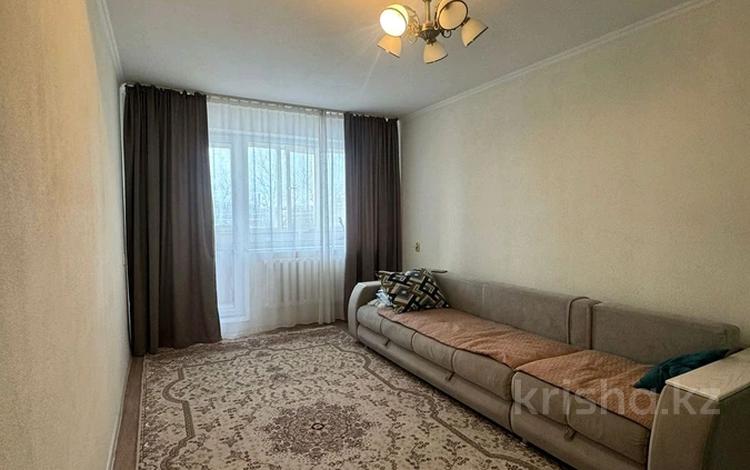 3-комнатная квартира · 61 м² · 5/5 этаж, Майкудук, Майкудук, 16й микрорайон 25 за 14.5 млн 〒 в Караганде, Алихана Бокейханова р-н — фото 2