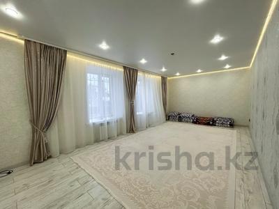 Отдельный дом · 7 комнат · 355 м² · 20 сот., мкр Кунгей , ул. Шолпан Жандарбековой 46 — Школа №26 за 92 млн 〒 в Караганде, Казыбек би р-н