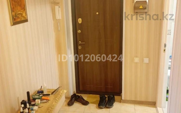 2-бөлмелі пәтер · 56 м² · 3/5 қабат, Просп. Азаттык 71, бағасы: 18.9 млн ₸ в Атырау, мкр Авангард-2 — фото 2