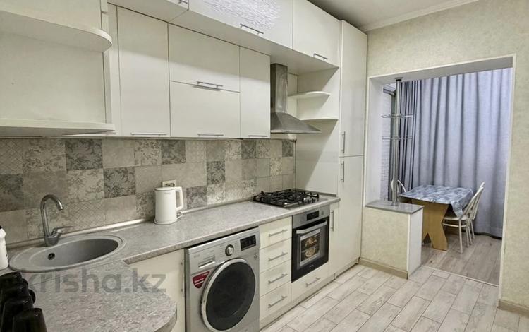 3-комнатная квартира · 90 м² · 3/5 этаж, 1 мая 35 — Клиника Даумед,Роща,Радуга,Тойхана 2030 за 15 000 ₸ в Шымкенте, Туран р-н — фото 15