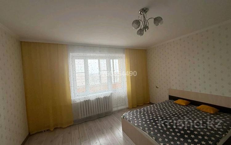 3-комнатная квартира · 65 м² · 4/10 этаж, Муканова 80 за 250 000 ₸ в Караганде, Казыбек би р-н — фото 22