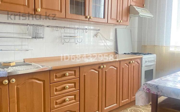 1-комнатная квартира · 40 м² · 9/9 этаж, мкр Жетысу-2 23 за 200 000 ₸ в Алматы, Ауэзовский р-н — фото 2