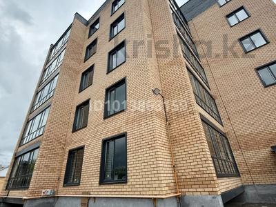 2-бөлмелі пәтер · 55 м² · 2/5 қабат, 8 марта 98, бағасы: 22 млн ₸ в Уральске