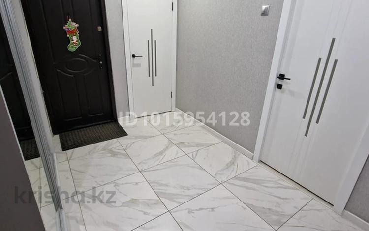 4-комнатная квартира · 93 м² · 5/9 этаж, мкр 5 76/1 — Тургенева за 25 млн ₸ в Актобе — фото 2