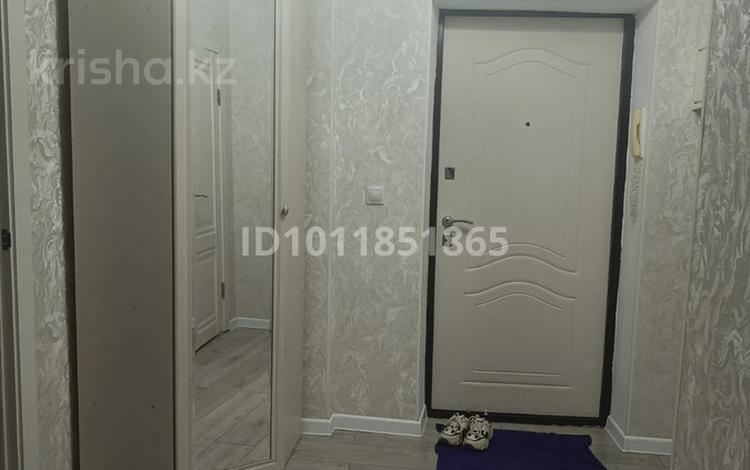 2-бөлмелі пәтер · 70 м² · 9/9 қабат, мкр 12 52 — Рядом школа 56, садик, больница, Анвар, бағасы: 20 млн ₸ в Актобе — фото 2