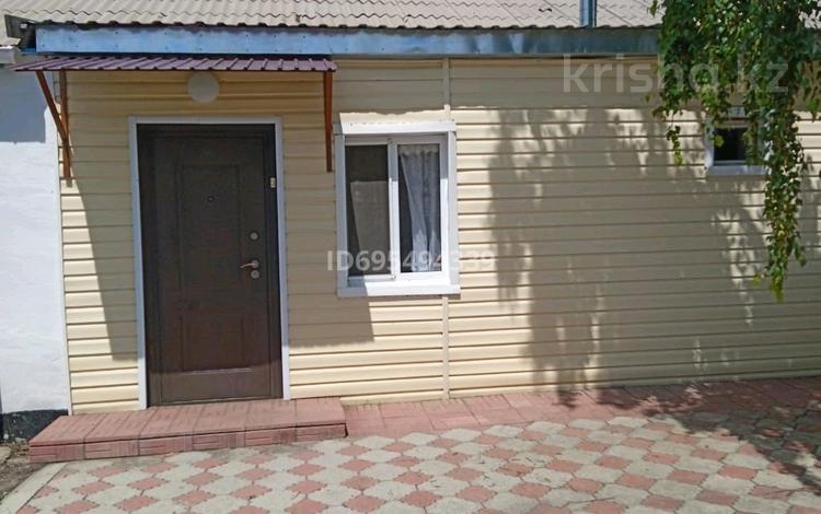 Үйдің бір бөлігі · 3 бөлме · 80 м² · 8 жүзд., Сарыадыр 11 — Школа, бағасы: 16 млн ₸ в Кабанбае Батыра — фото 2