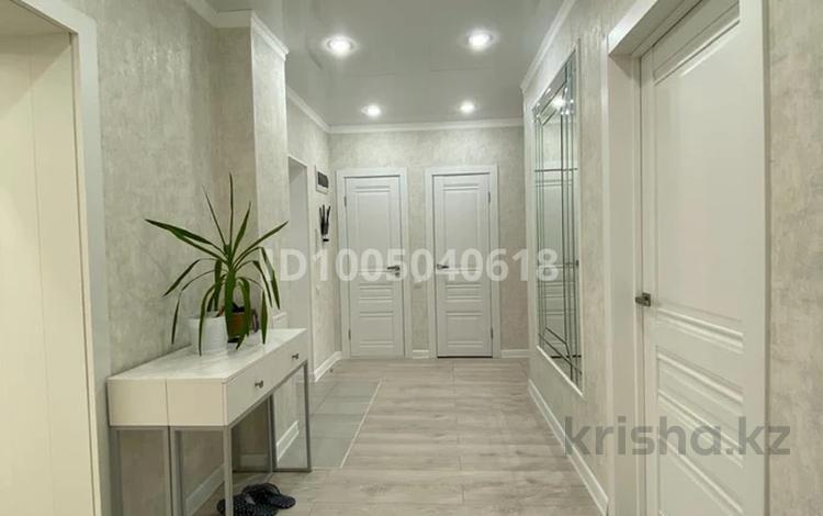 3-комнатная квартира · 83.6 м² · 5/10 этаж, мкр Кадыра Мырза-Али, Пр. Абулхаир Хана 177 за 55 млн ₸ в Уральске — фото 24