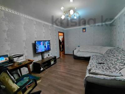 3-бөлмелі пәтер · 82 м² · 1/5 қабат, 5-й Микрорайон 9, бағасы: 31 млн ₸ в Костанае
