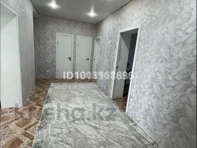 3-бөлмелі пәтер · 82.2 м² · 9/9 қабат, 2 мкр, бағасы: 21 млн ₸ в Актобе