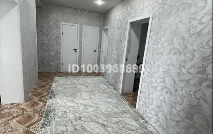 3-бөлмелі пәтер · 82.2 м² · 9/9 қабат, 2 мкр, бағасы: 21 млн ₸ в Актобе — фото 2