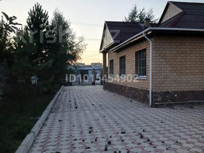 Отдельный дом · 4 комнаты · 166 м² · 166 сот., Заречный 2-я линия 55 за 400 000 ₸ в Щучинске