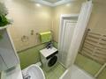 3-бөлмелі пәтер · 63.7 м² · 8/9 қабат, Мкр Степной-2 9, бағасы: 30 млн ₸ в Караганде, Казыбек би р-н — фото 15